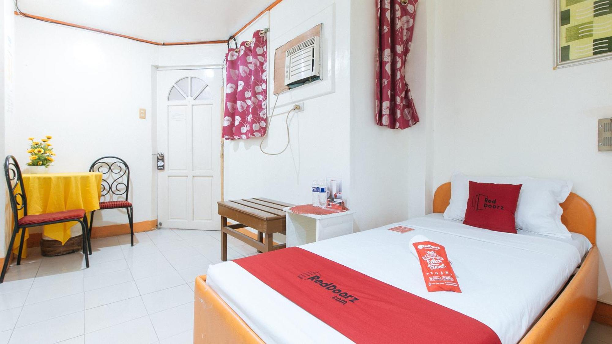 Hotel Reddoorz Near East Avenue Medical Center Quezon City Exterior foto