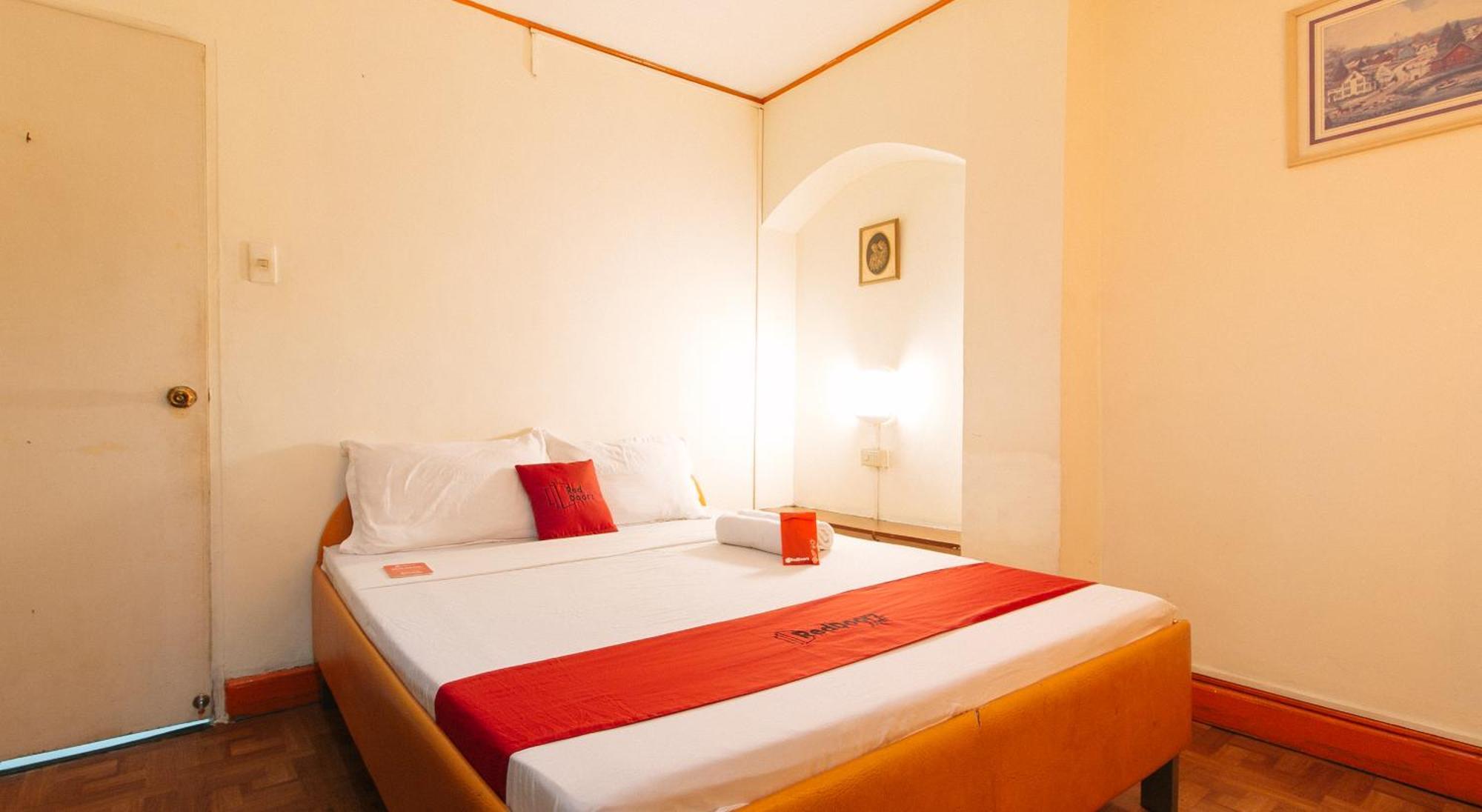 Hotel Reddoorz Near East Avenue Medical Center Quezon City Exterior foto