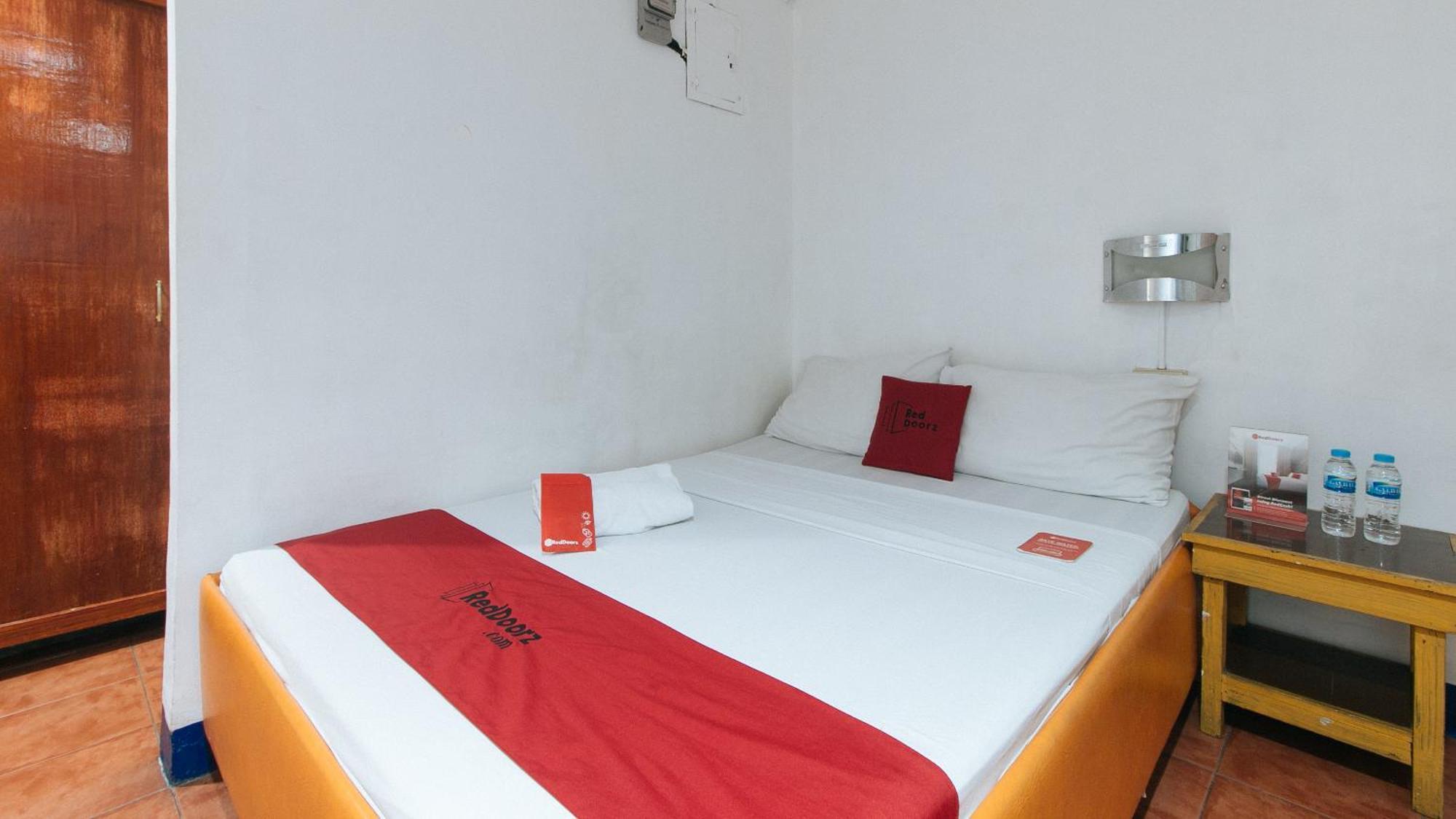 Hotel Reddoorz Near East Avenue Medical Center Quezon City Exterior foto