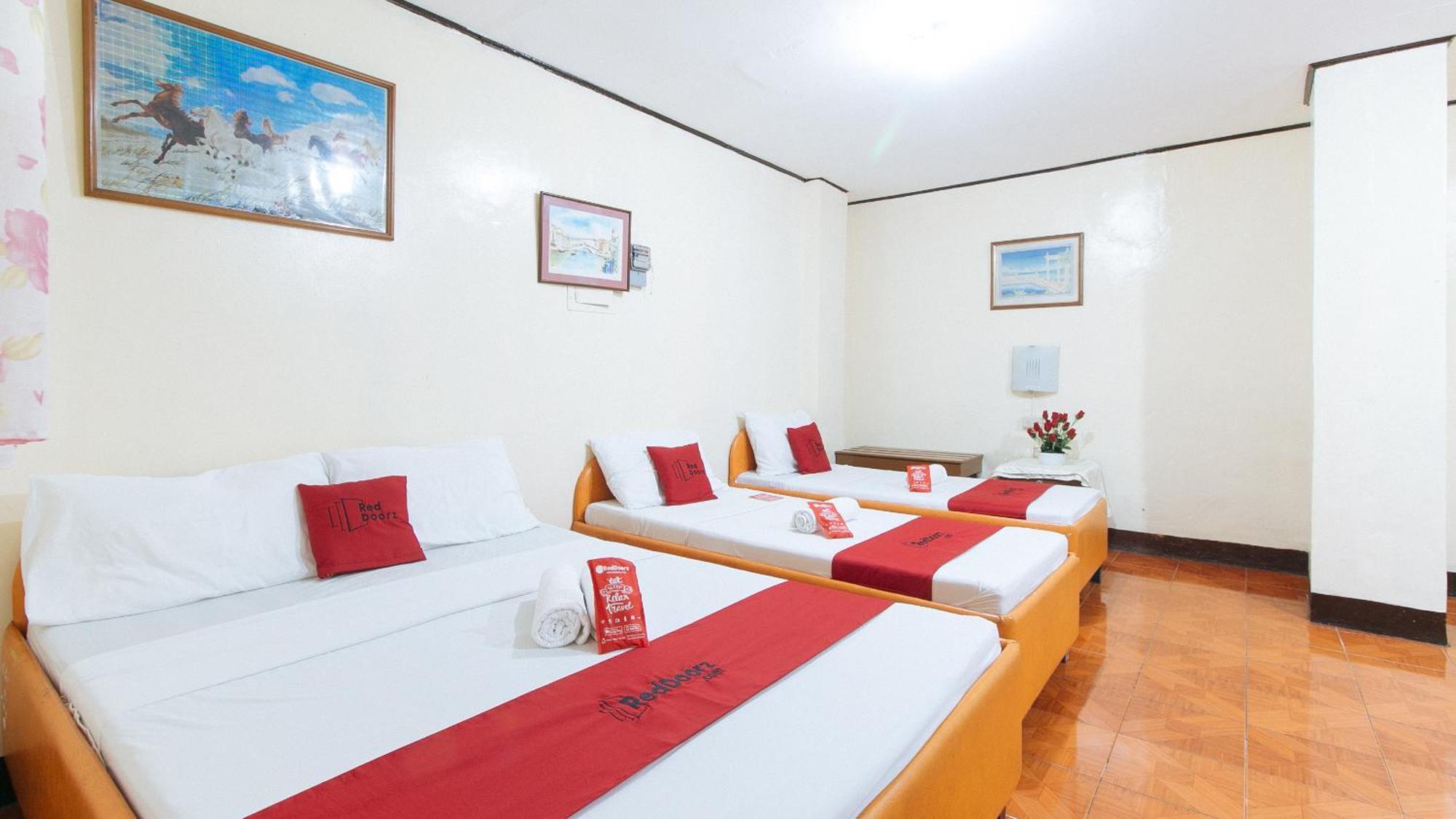 Hotel Reddoorz Near East Avenue Medical Center Quezon City Exterior foto