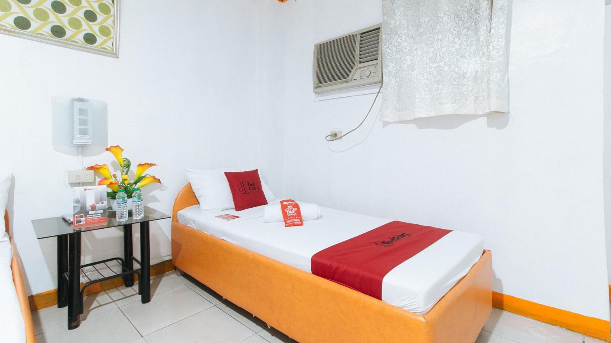 Hotel Reddoorz Near East Avenue Medical Center Quezon City Exterior foto
