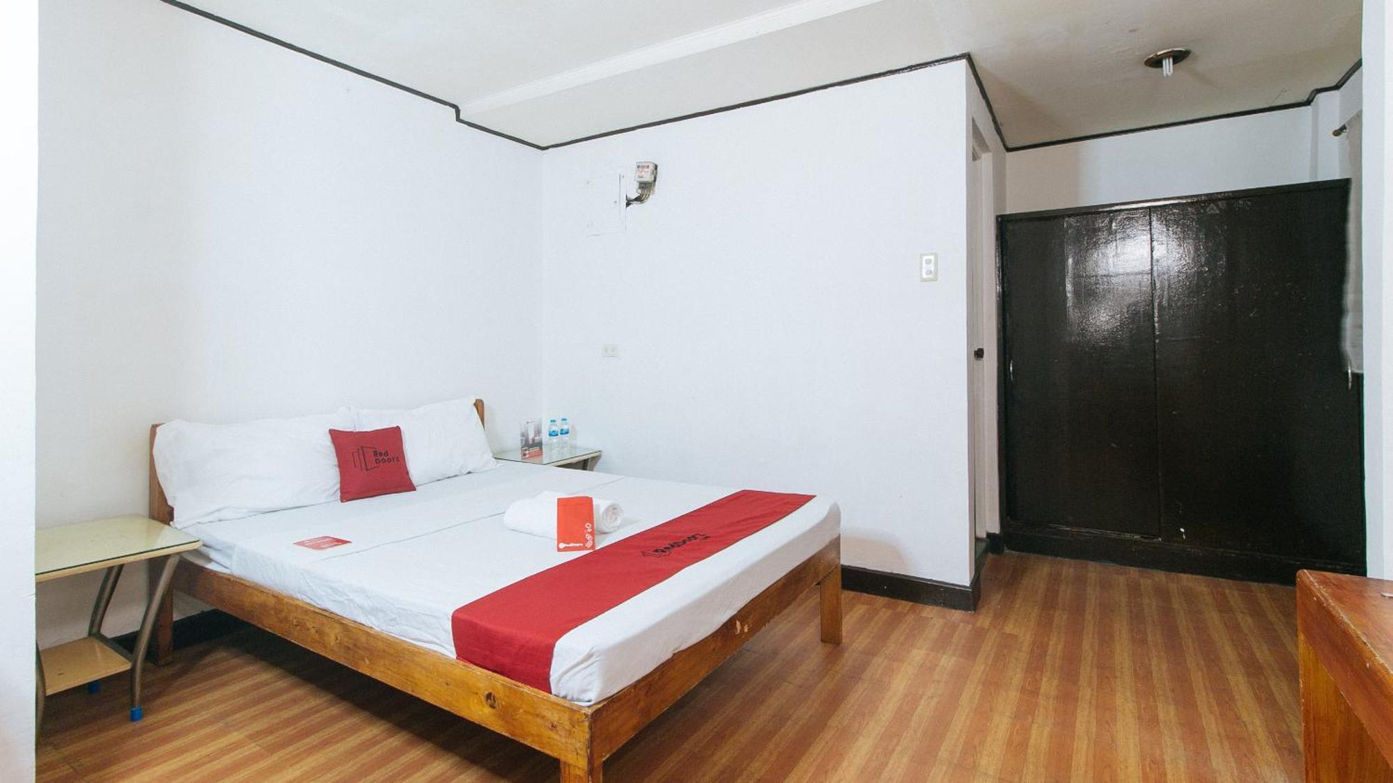Hotel Reddoorz Near East Avenue Medical Center Quezon City Exterior foto