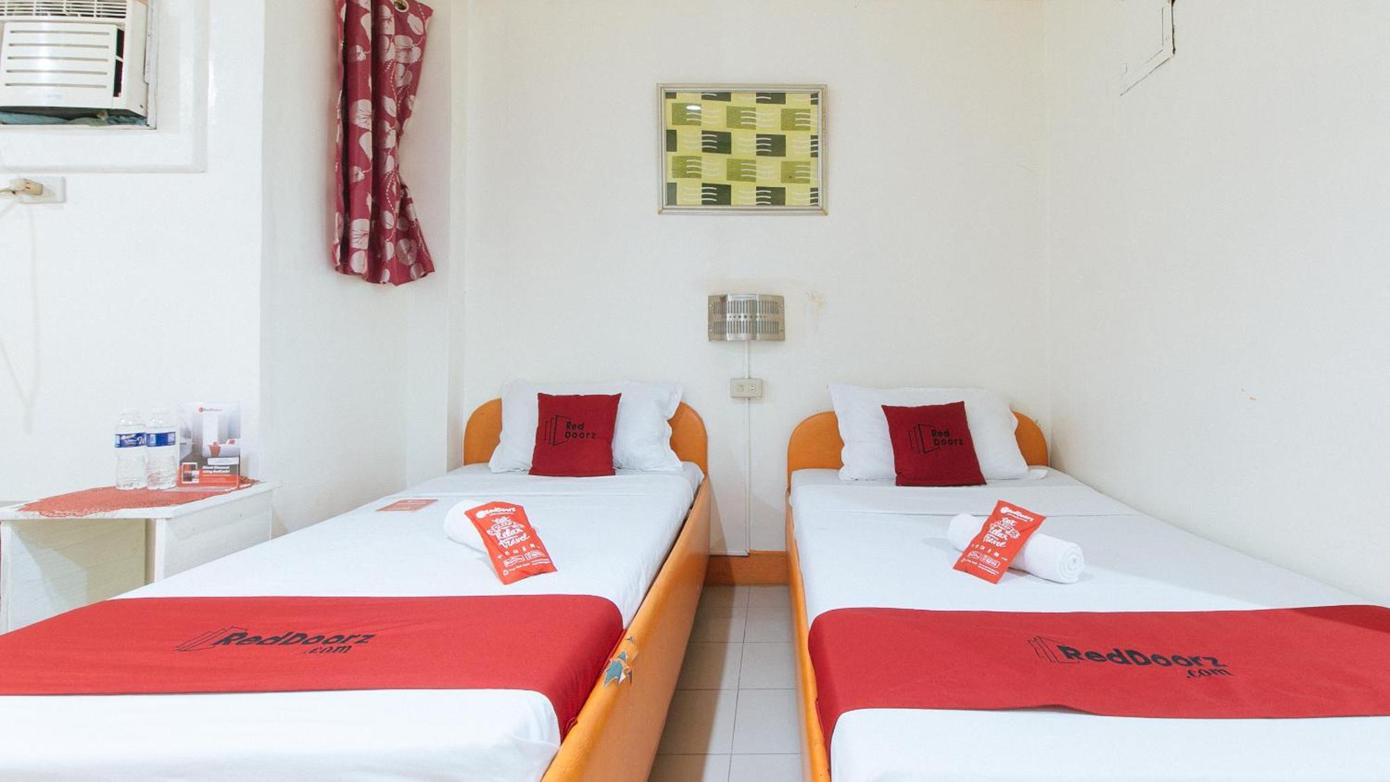 Hotel Reddoorz Near East Avenue Medical Center Quezon City Exterior foto